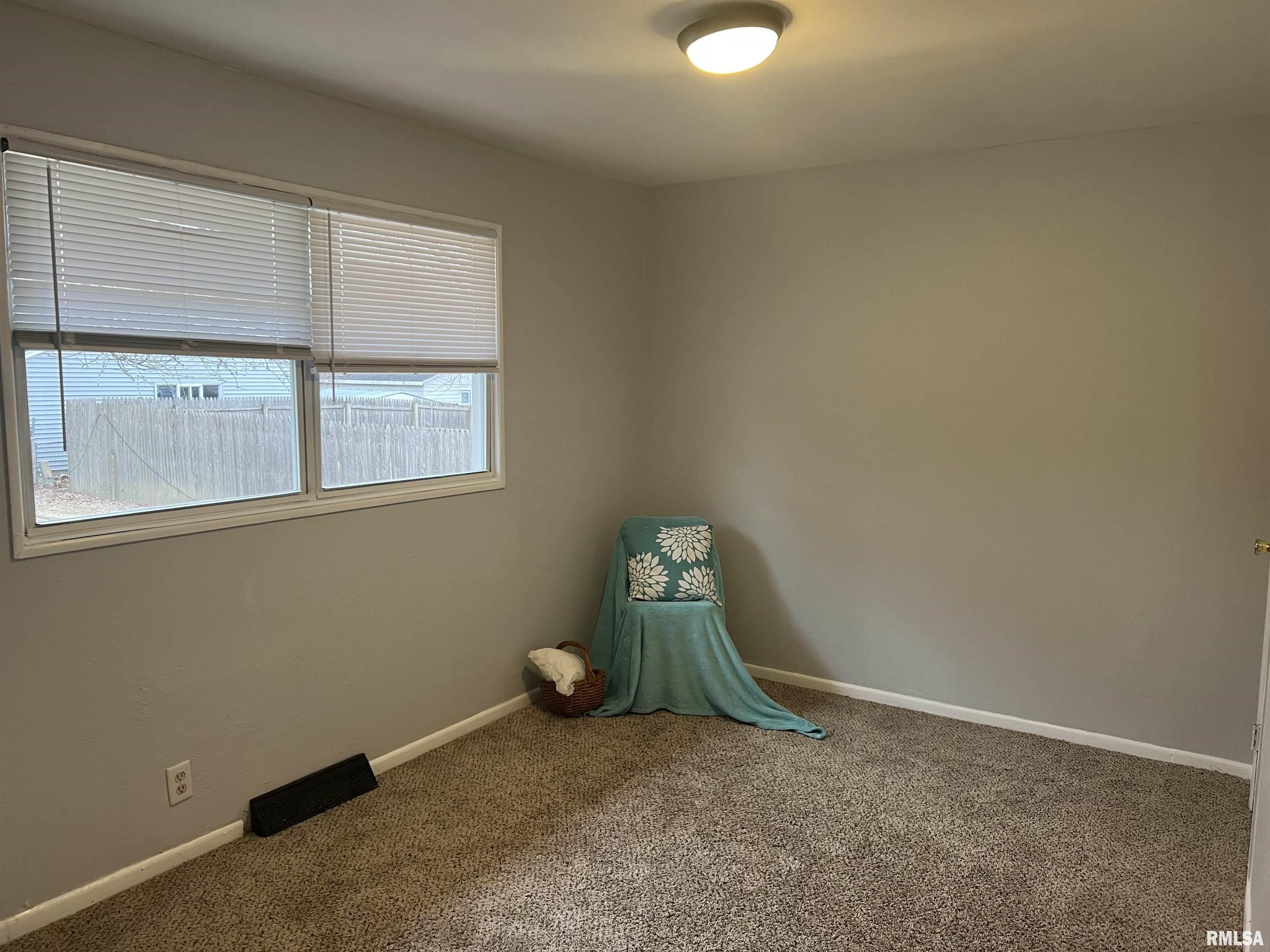 6326 North Randwick Road Peoria, IL 61615 - Photo 49 of 63 Gallery Image 49