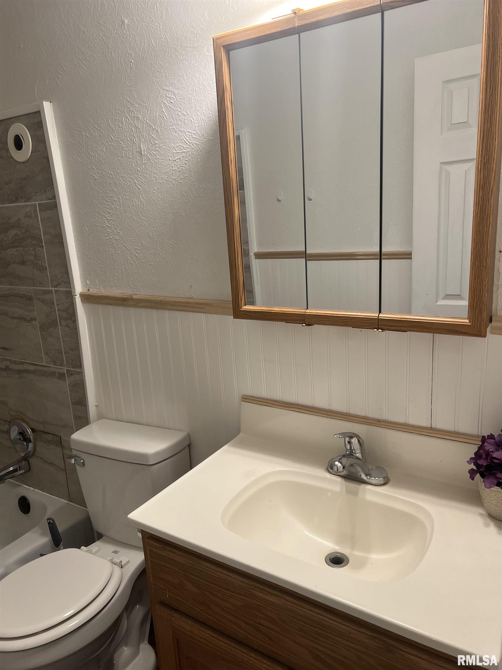 6326 North Randwick Road Peoria, IL 61615 - Photo 58 of 63 Gallery Image 58