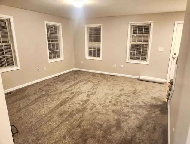 $3,200 | 46 Lake Street, Unit 46, Weymouth, MA 02189