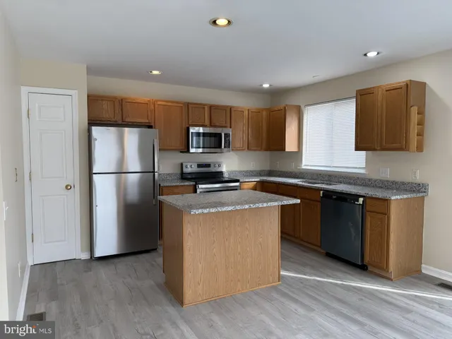 $2,350 | 137 Darling Street, Newark, DE 19702