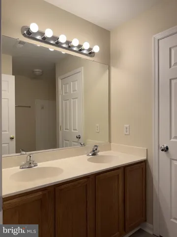 $2,350 | 137 Darling Street, Newark, DE 19702