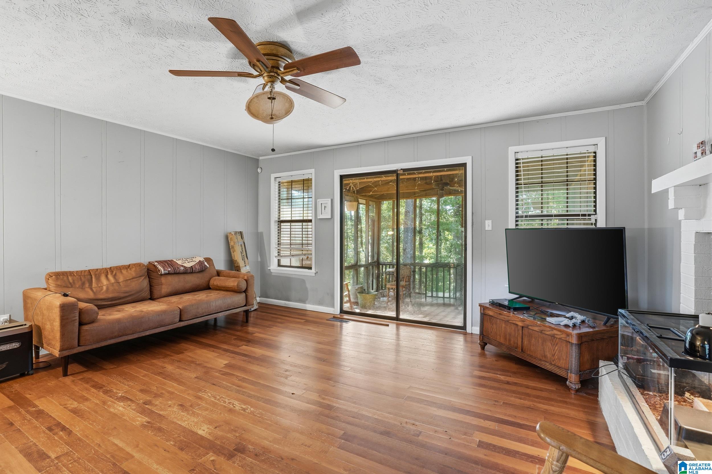 211 Rine Drive Rainbow City, AL 35906 - Photo 6 of 25