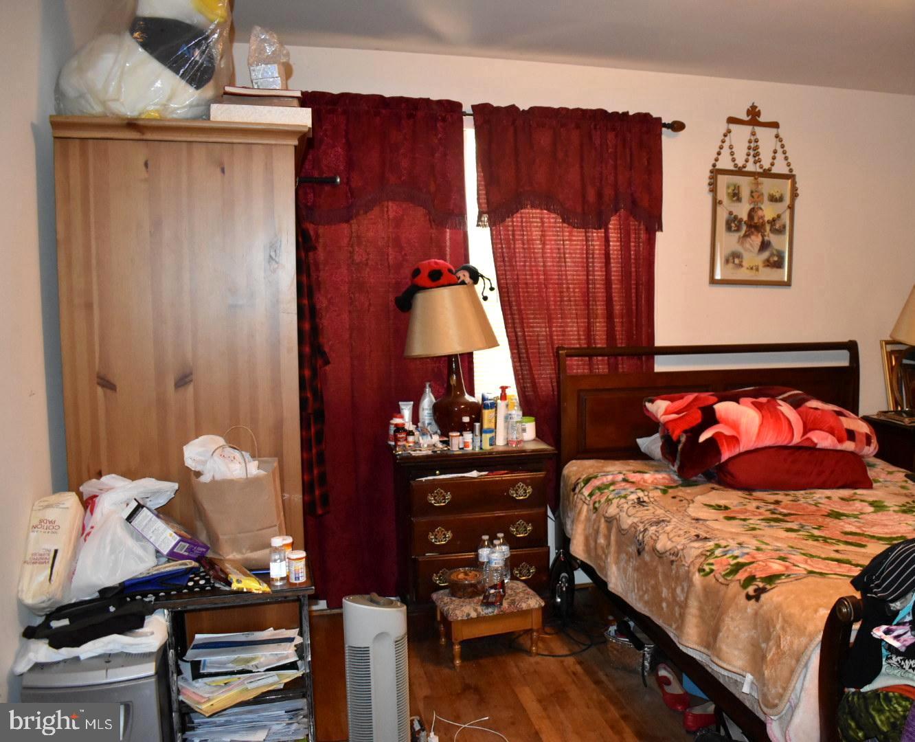 8907 Wellington Road Manassas, VA 20109 - Photo 5 of 6 Gallery Image 5