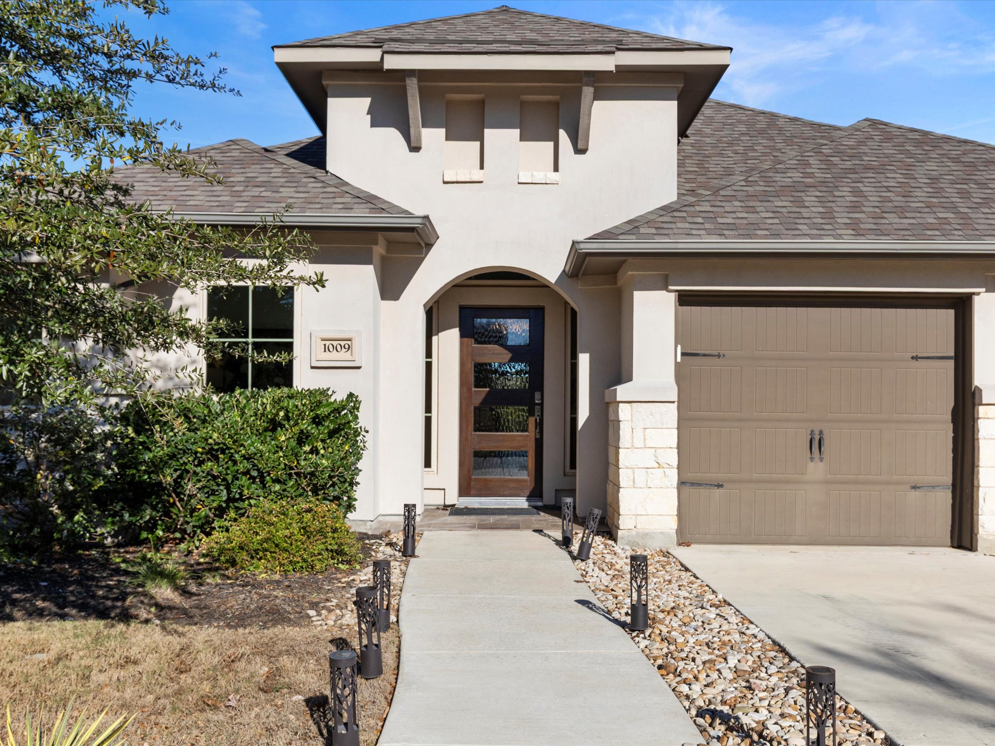 1009 Deer Rim Road Leander, TX 78641 - Photo 40 of 40 Welcome Home! Let's take a full tour. Be sure to check out the virtual tour for more pics and see the floor plan at the end.