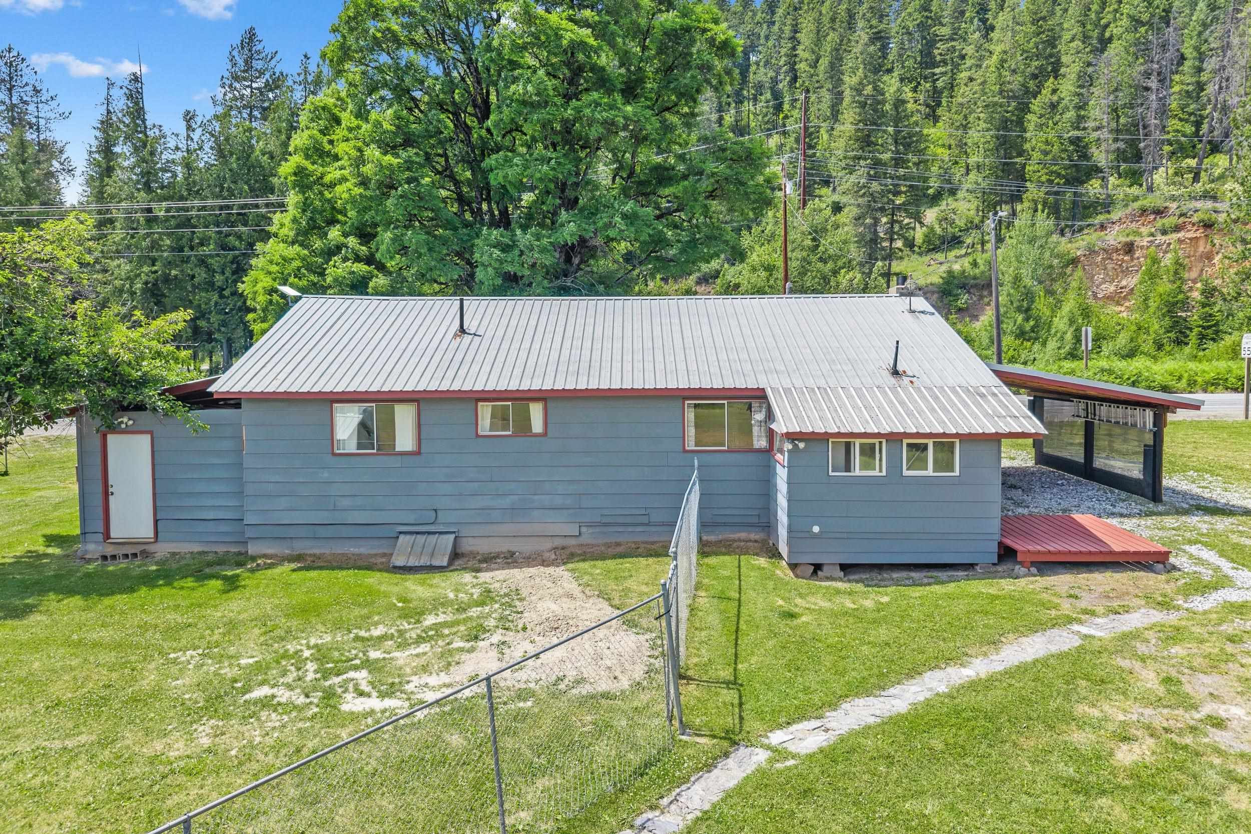 4512 Highway 31 Ione, WA 99139 - Photo 31 of 35