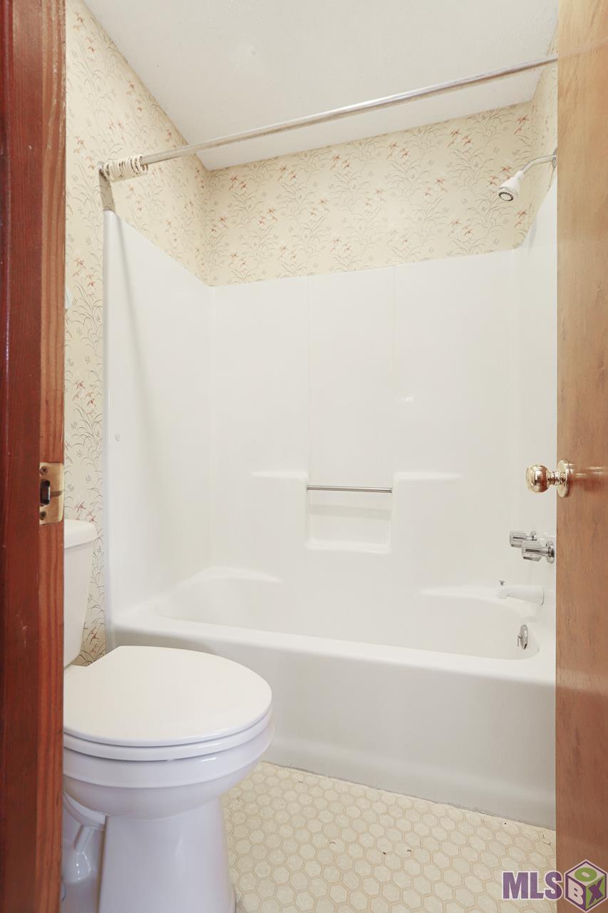 928 Ridgepoint Court, Unit 9A Baton Rouge, LA 70810 - Photo 15 of 22 Gallery Image 15