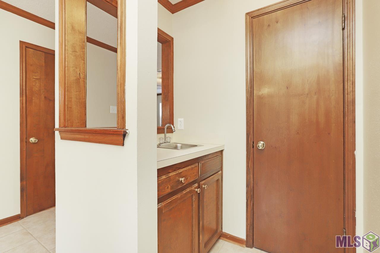 928 Ridgepoint Court, Unit 9A Baton Rouge, LA 70810 - Photo 10 of 22 Gallery Image 10