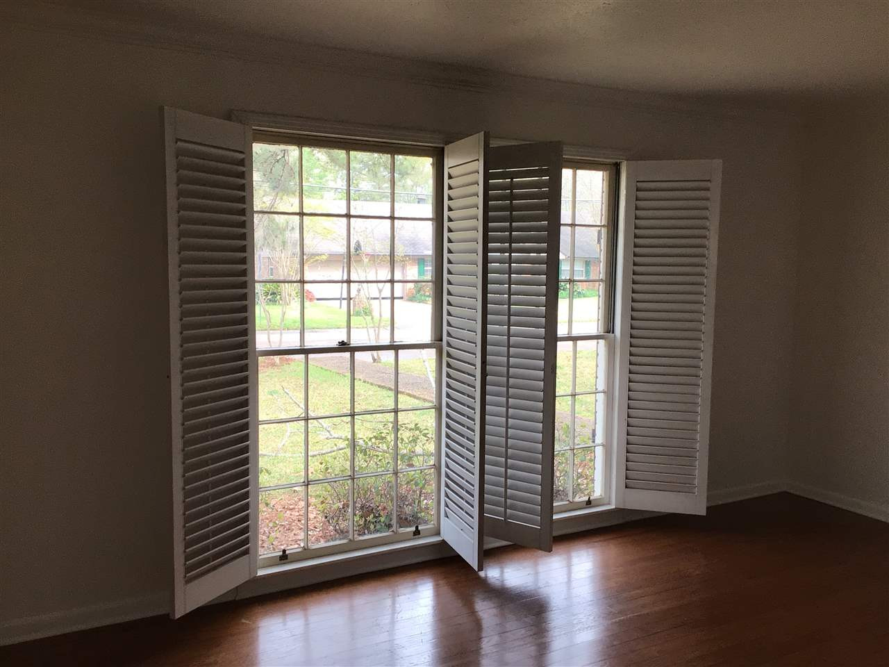 5235 Runnymede Road Jackson, MS 39211 - Photo 4 of 31 Photo 4