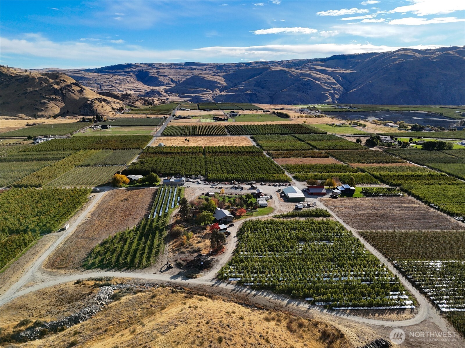 263 Oliver Lane Chelan, WA 98816 - Photo 14 of 39 a view of a backyard with outdoor space