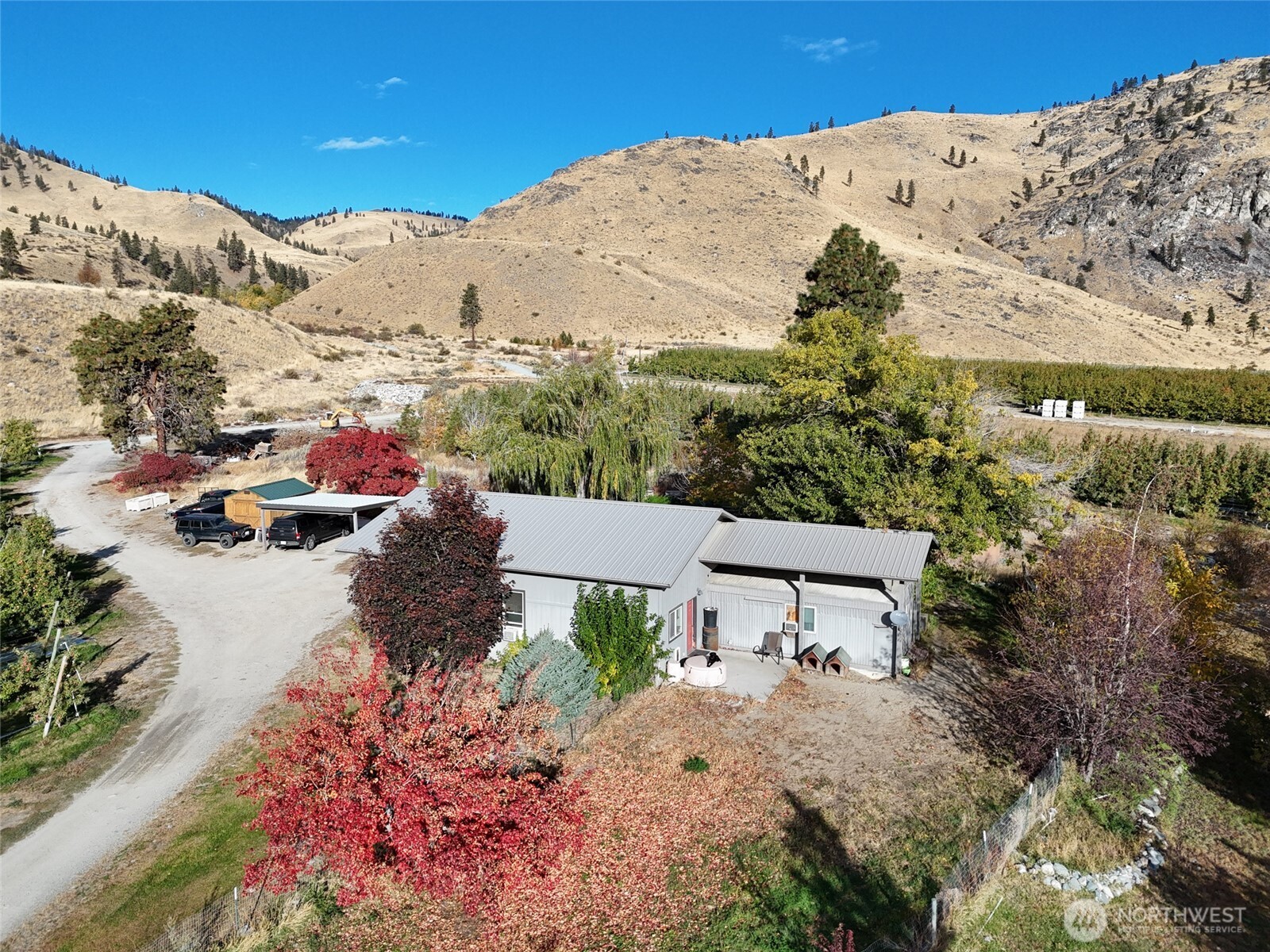 263 Oliver Lane Chelan, WA 98816 - Photo 19 of 39 a view of a city
