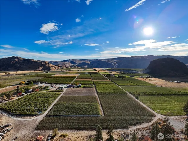 a view of a swimming pool