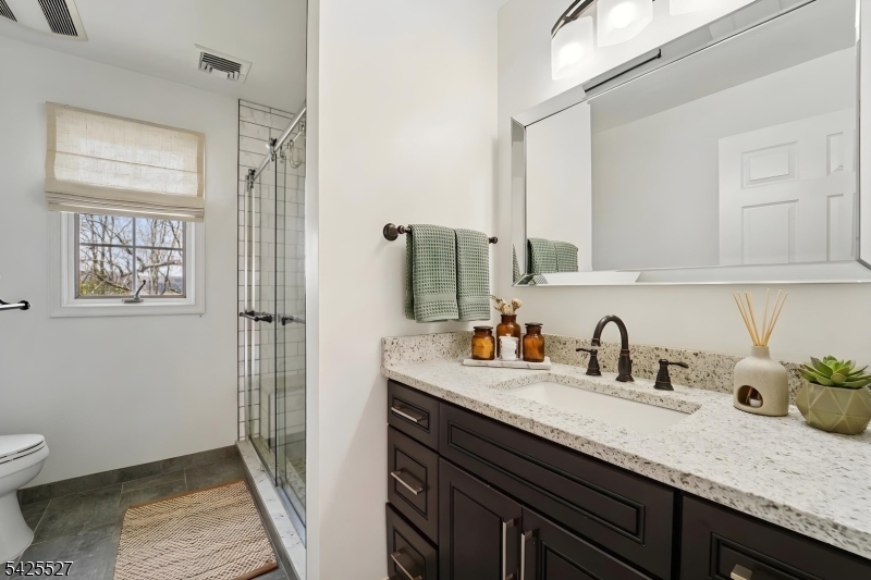 53 Ridge Drive Montville, NJ 07045 - Photo 18 of 44