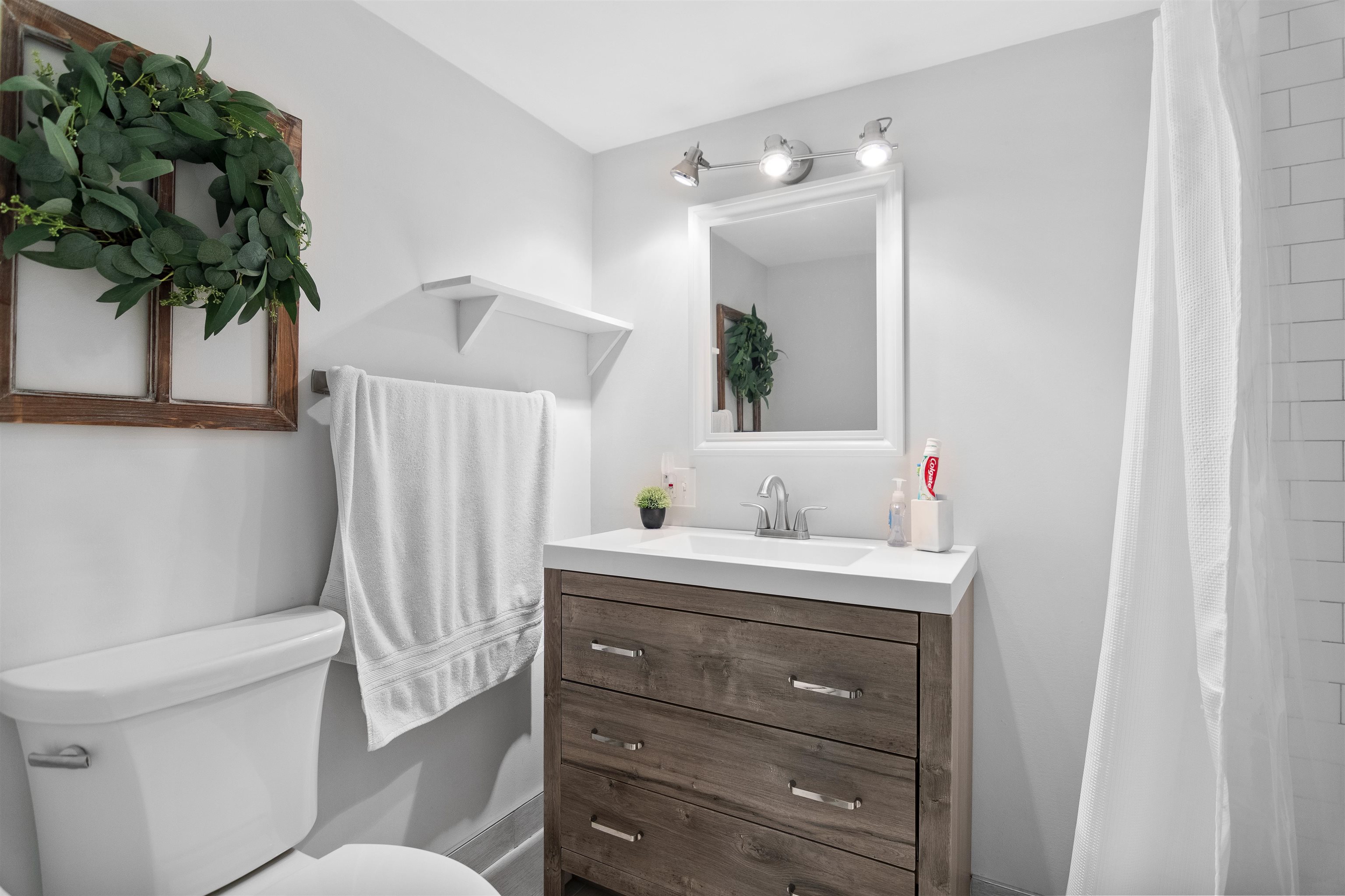 1966 Thompsonburg Road Londonderry, VT 05155 - Photo 18 of 26