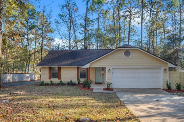 $379,900 | 2384 Tuscavilla Road, Tallahassee, FL 32312