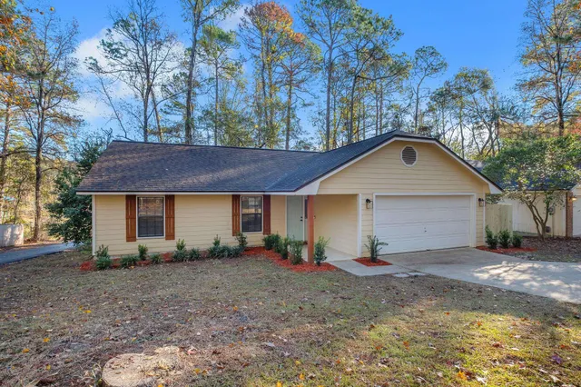 $379,900 | 2384 Tuscavilla Road, Tallahassee, FL 32312