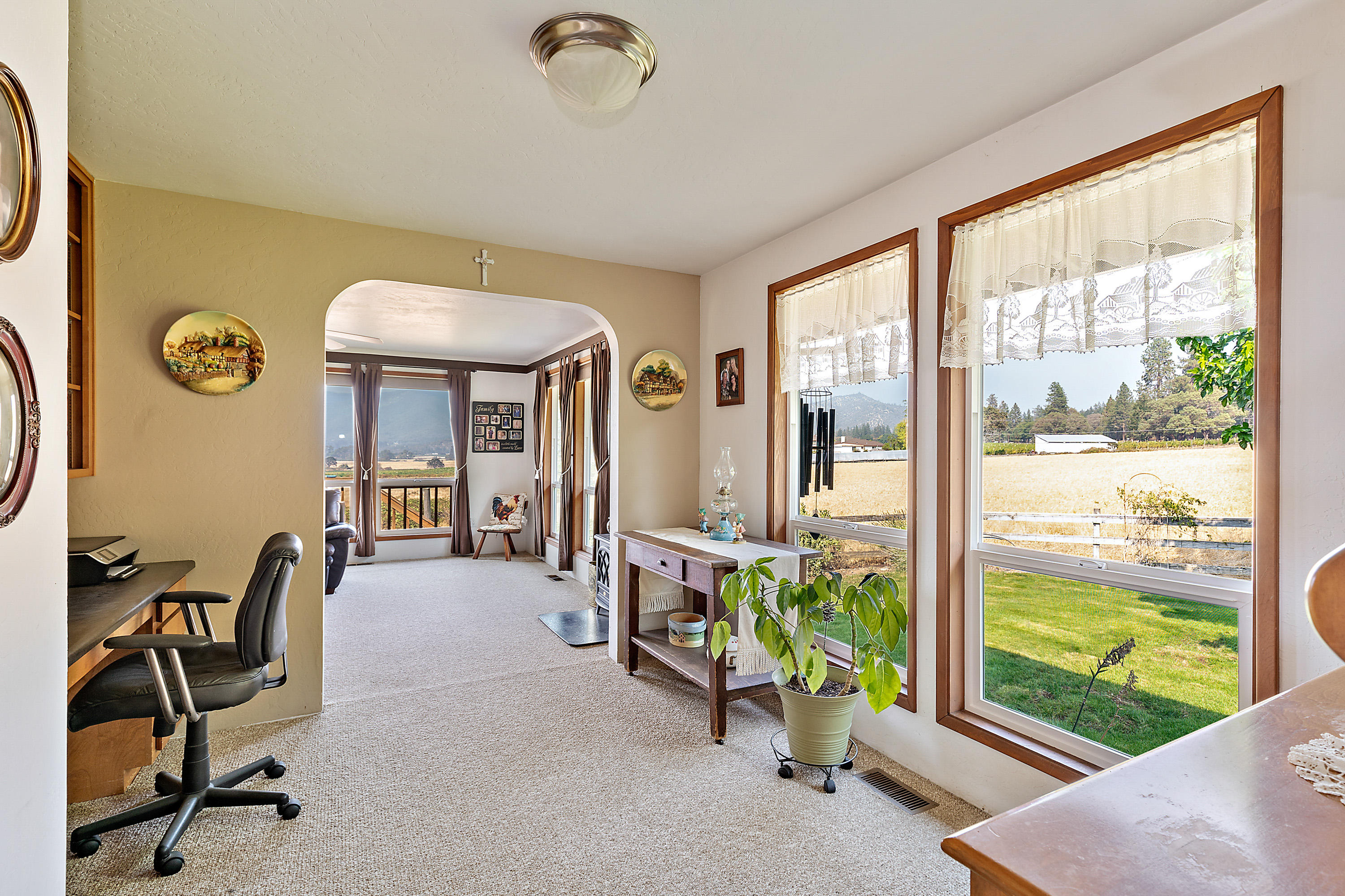 1480 Upper Applegate Road Jacksonville, OR 97530 - Photo 14 of 52 UA(51)