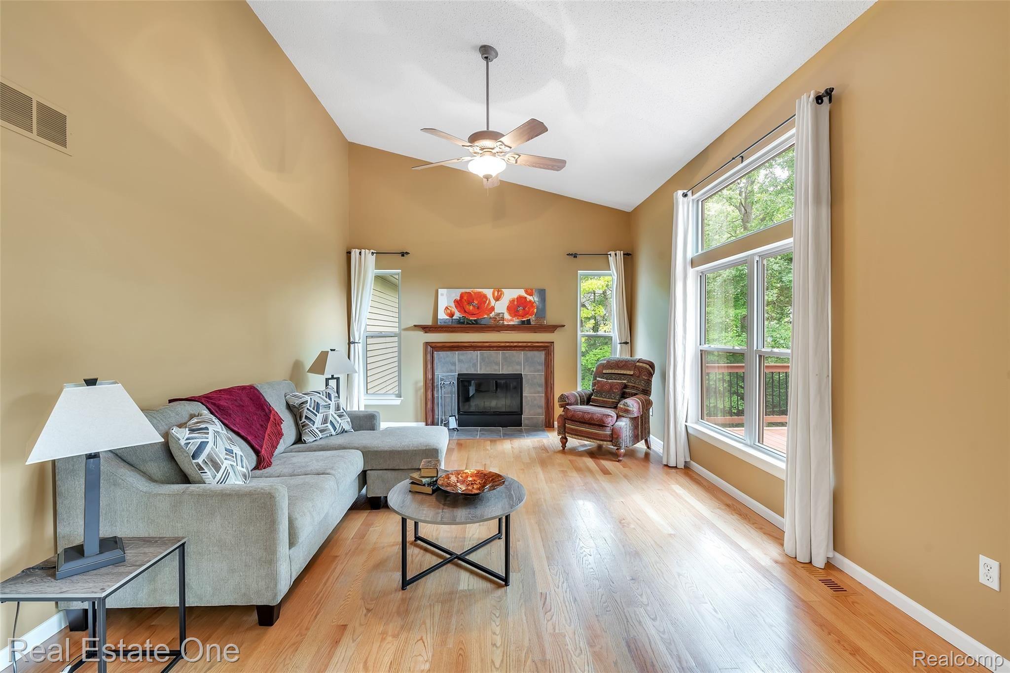 3112 Hunters Way Pinckney, MI 48169 - Photo 14 of 56 16-3112 Hunders Way-WindowStill-Rea.jpg