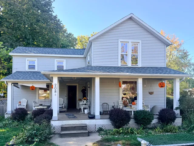 $239,900 | 208 South Church Street, Coloma, MI 49038