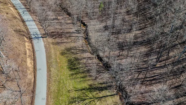 $99,000 | 375 Roanoke Creek Road, Collinwood, TN 38450