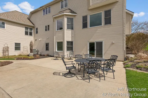 $880,000 | 7553 Willow Pointe Drive, Caledonia, MI 49316