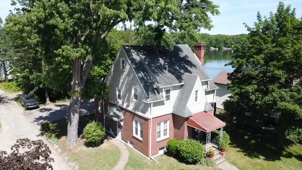 $339,900 | 601 North Kalamazoo Street, Paw Paw, MI 49079