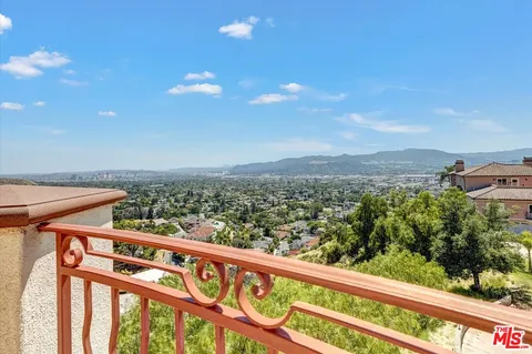 $2,998,000 | 1248 East Tujunga Avenue, Burbank, CA 91501