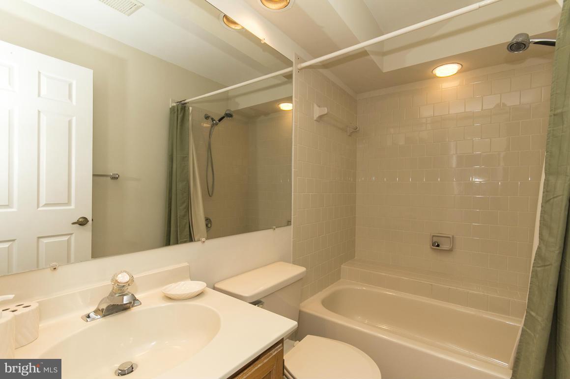 67 Rhodes Place Lutherville-Timonium, MD 21093 - Photo 23 of 29 Bath (Master)