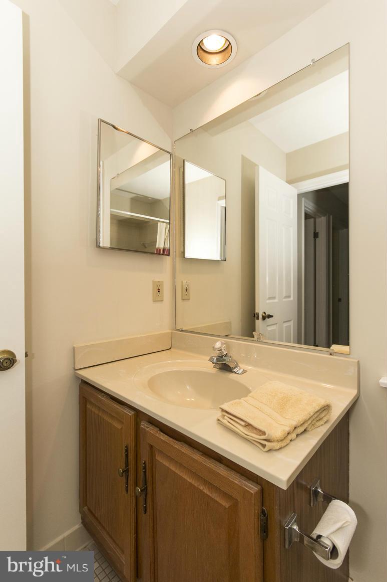 67 Rhodes Place Lutherville-Timonium, MD 21093 - Photo 28 of 29 Bath