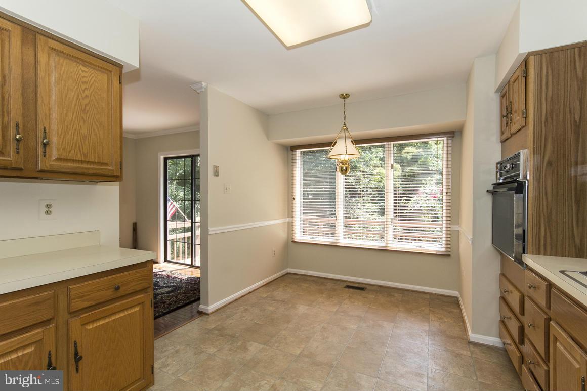 67 Rhodes Place Lutherville-Timonium, MD 21093 - Photo 8 of 29 Kitchen