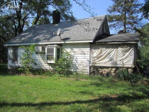 7164 Geeck Road Durand, MI 48429 - Photo 11 of 13 20376352-10.JPG
