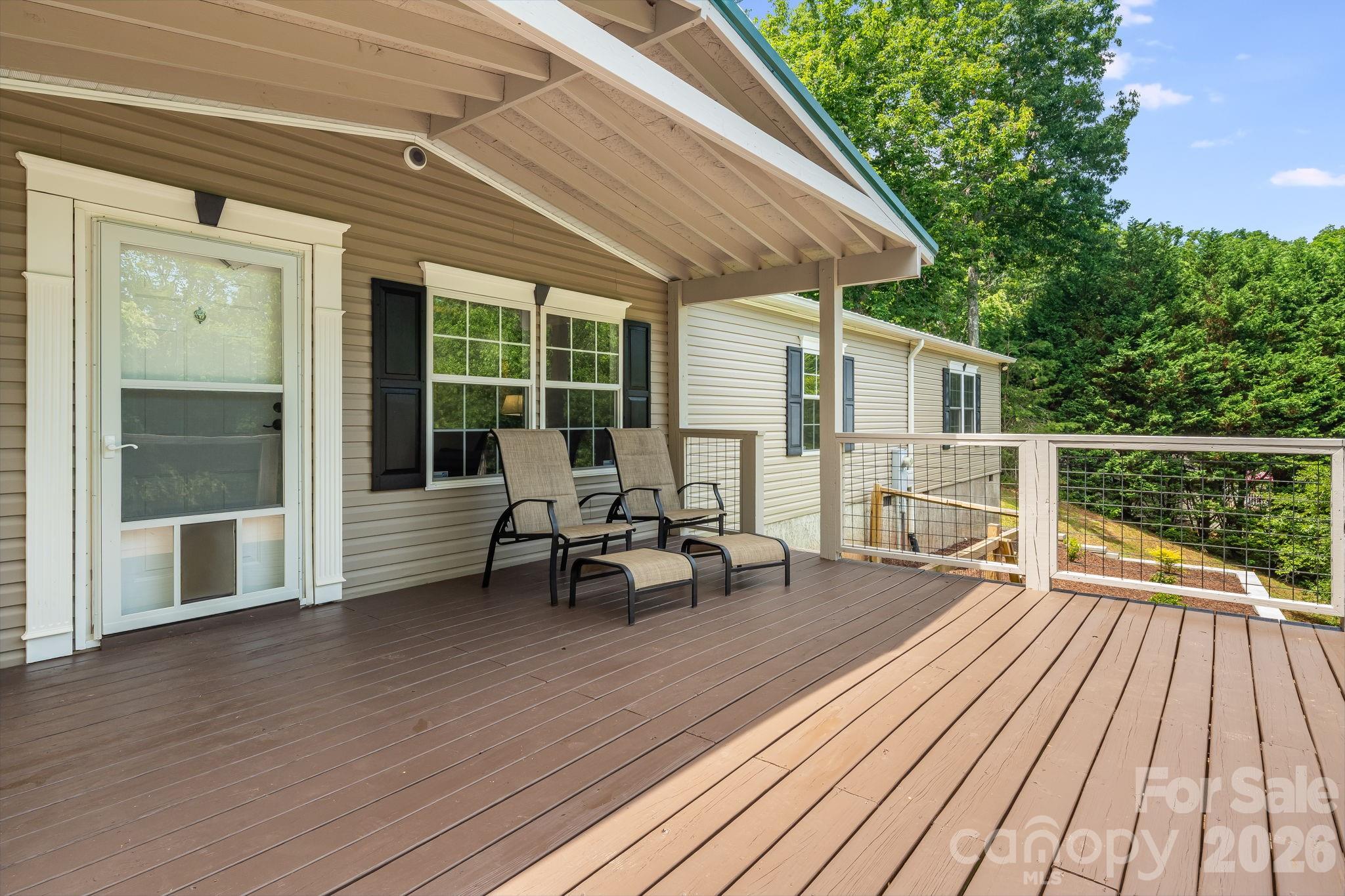 112 Reeves Road Leicester, NC 28748 - Photo 3 of 21
