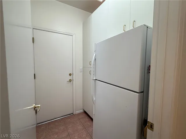 $1,875 | 2120 Desert Woods Drive, Henderson, NV 89012