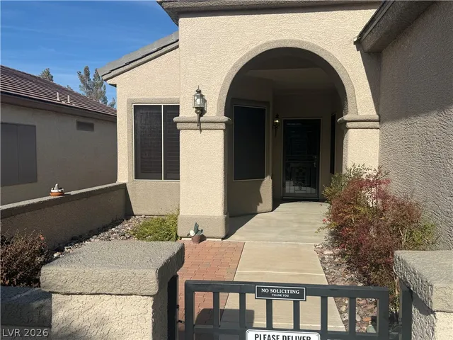 $1,875 | 2120 Desert Woods Drive, Henderson, NV 89012
