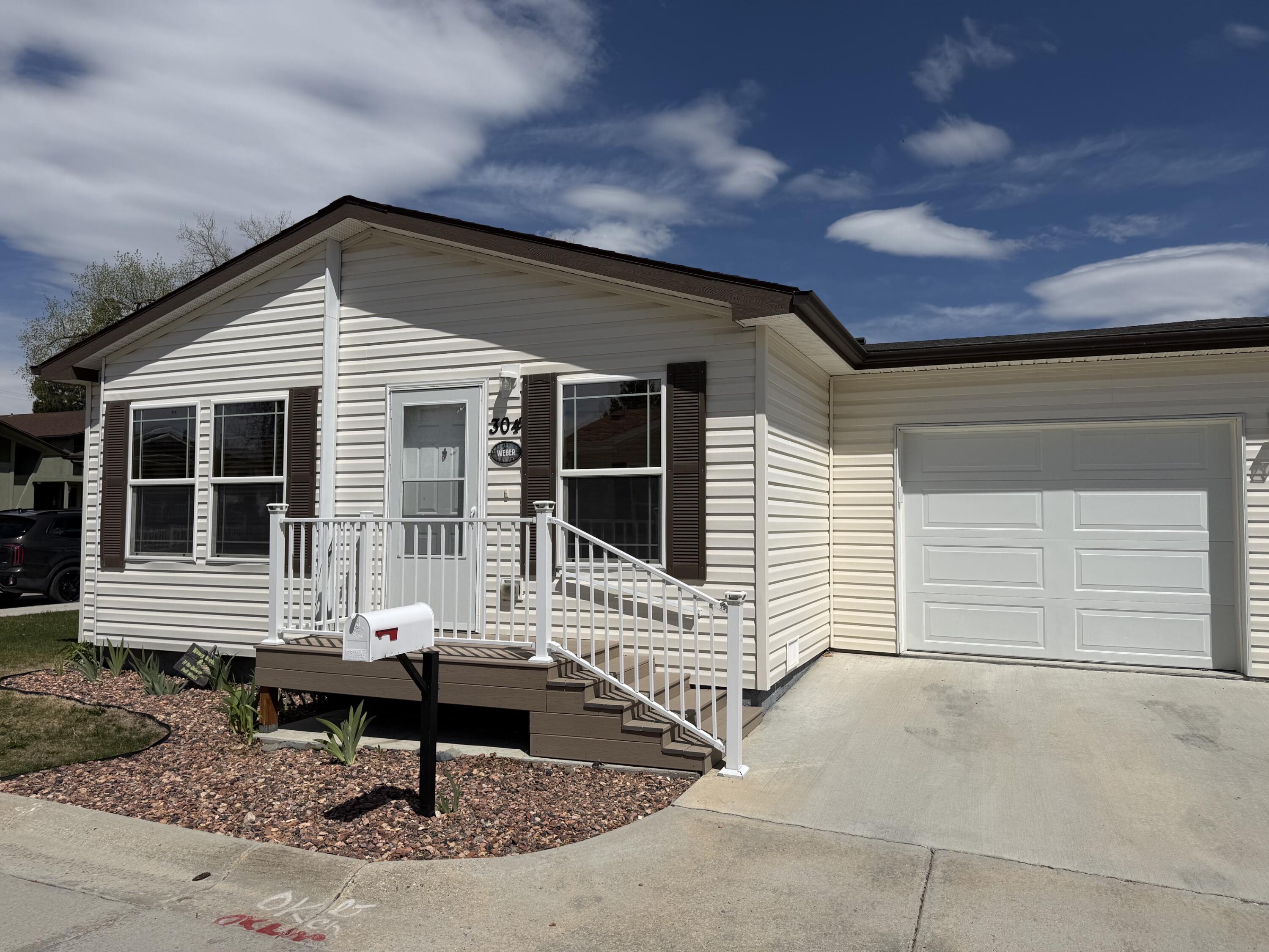 304 F Street Buffalo, WY 82834 - Photo 2 of 19 IMG_2350