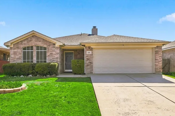 $1,900 | 6354 Stonewater Bend Trail, Fort Worth, TX 76179