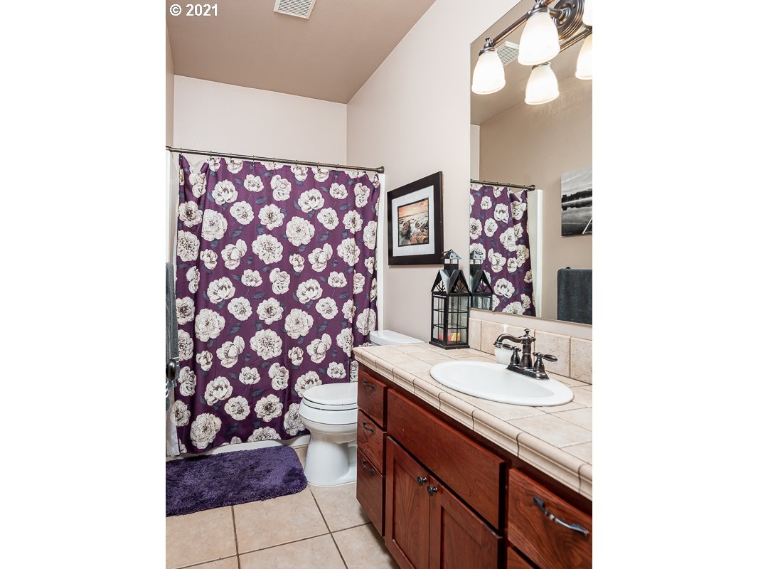 54820 Southwest Patton Avenue Gaston, OR 97119 - Photo 16 of 32