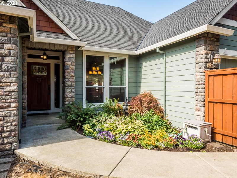 54820 Southwest Patton Avenue Gaston, OR 97119 - Photo 4 of 32