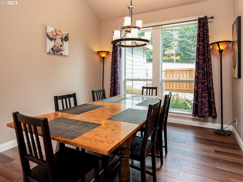 54820 Southwest Patton Avenue Gaston, OR 97119 - Photo 7 of 32