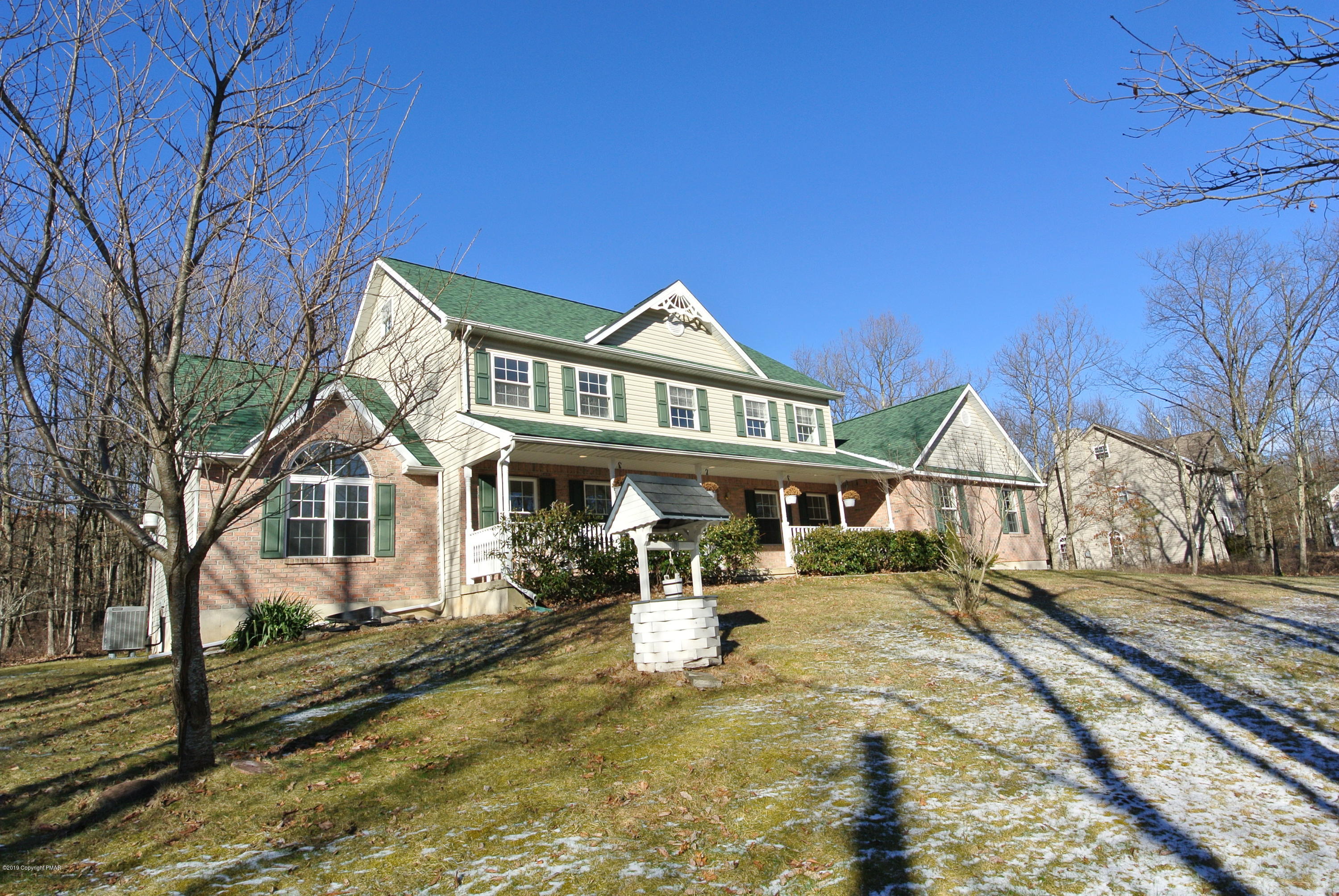 257 Upper Ridge Drive Effort, PA 18330 - Photo 2 of 63 FRONT/SIDE