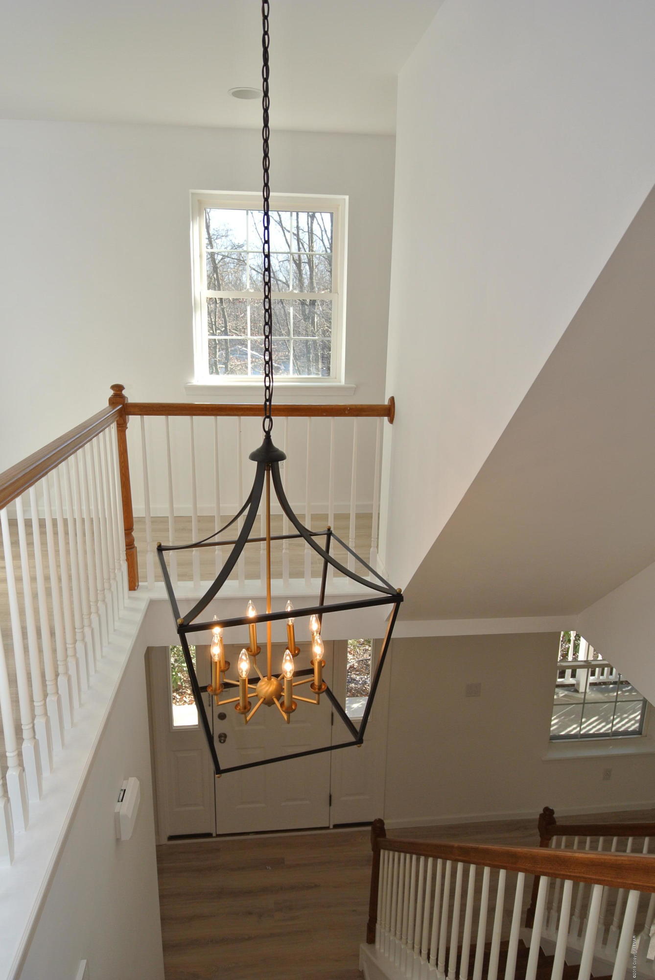 257 Upper Ridge Drive Effort, PA 18330 - Photo 27 of 63 FOYER