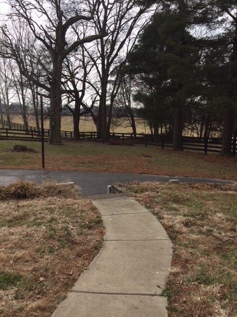 1739 Carter Sims Road Bowling Green, KY 42104 - Photo 20 of 29 Gallery Image 20