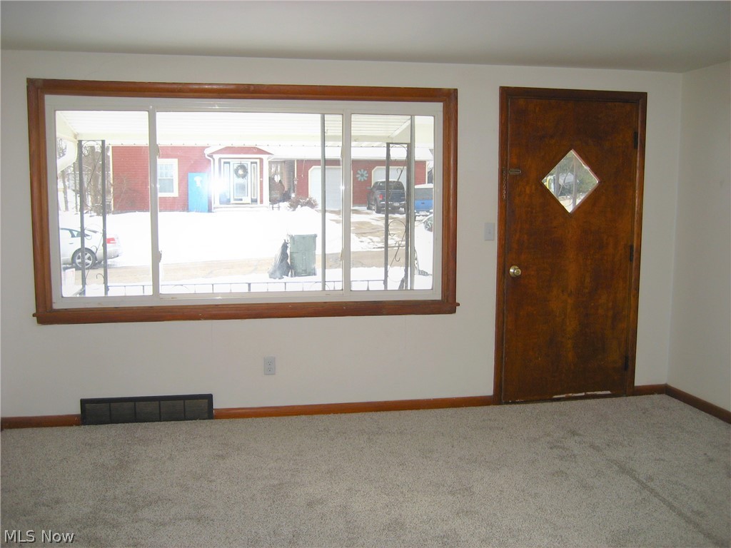 230 South Hickin Street Rittman, OH 44270 - Photo 2 of 12 Gallery Image 2