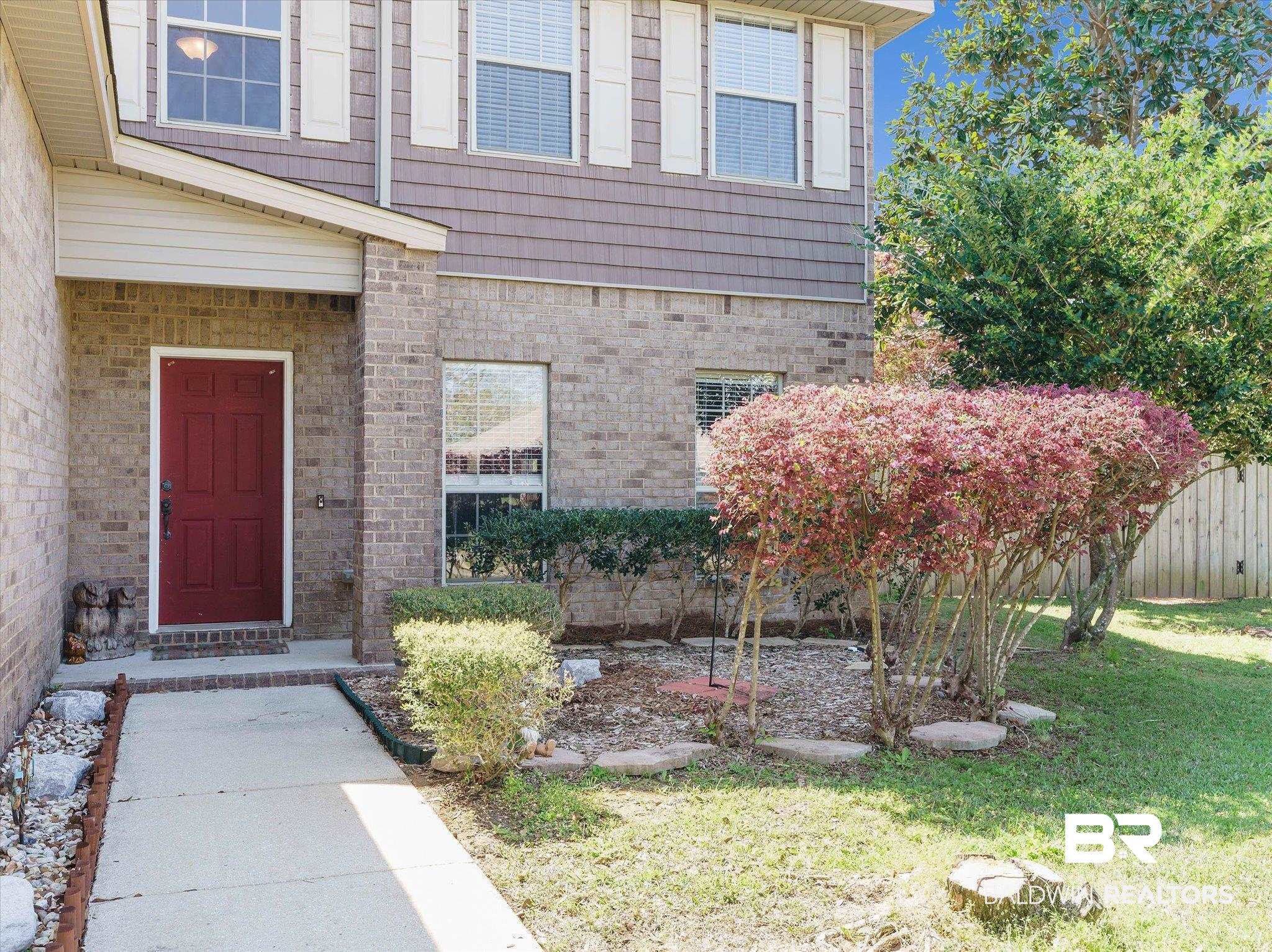 585 Sheffield Avenue Foley, AL 36535 - Photo 2 of 45 Fronty Entry