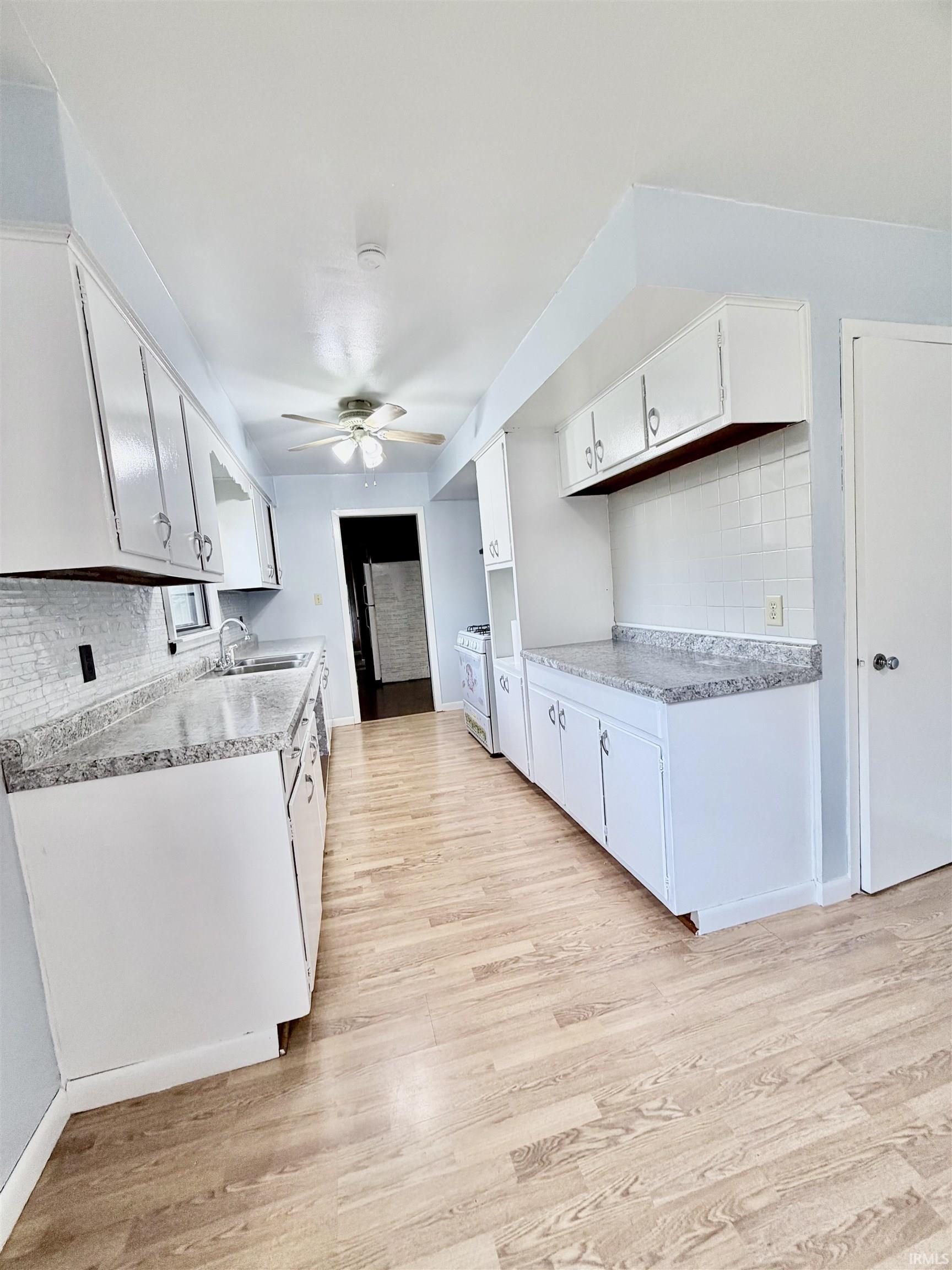 3007 East Tillman Road Fort Wayne, IN 46816 - Photo 8 of 23 Gallery Image 8