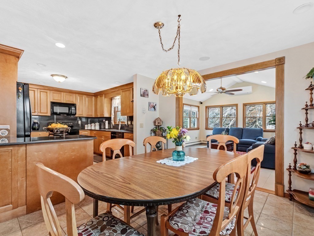 106 Westgate Road Waltham, MA 02453 - Photo 14 of 40