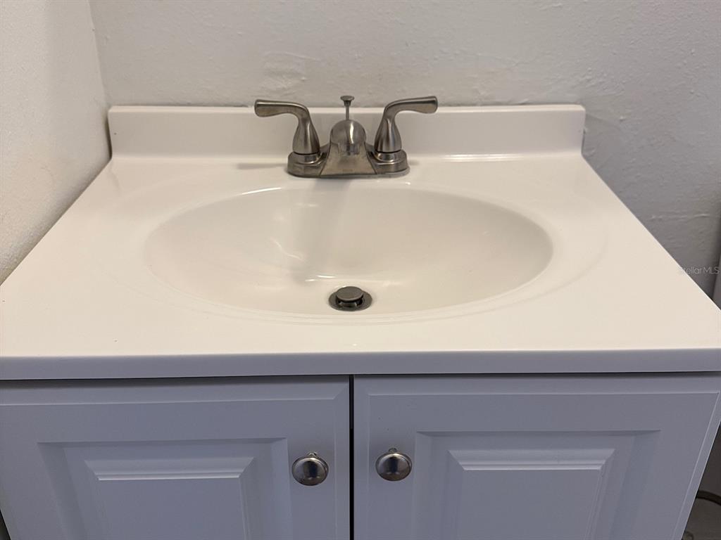 623 Beckett Way, Unit A Tarpon Springs, FL 34689 - Photo 12 of 19 a close view of sink