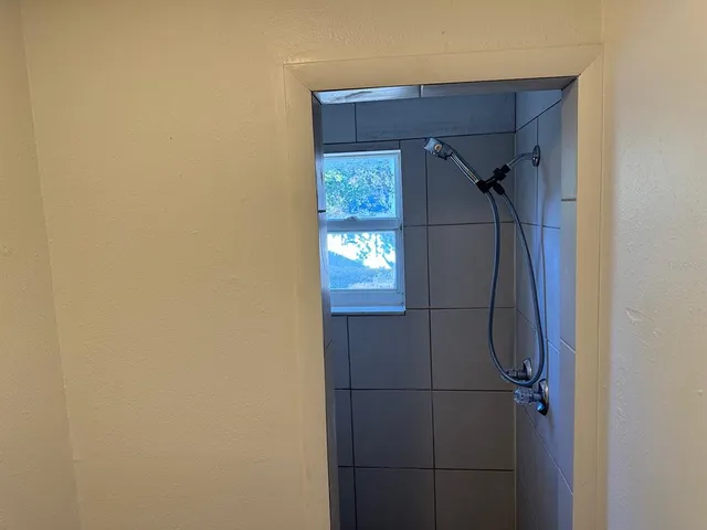 $1,300 | 623 Beckett Way, Unit A, Tarpon Springs, FL 34689