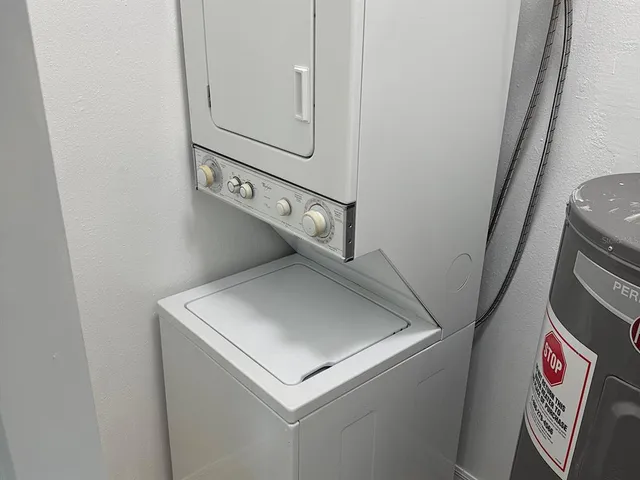 $1,300 | 623 Beckett Way, Unit A, Tarpon Springs, FL 34689