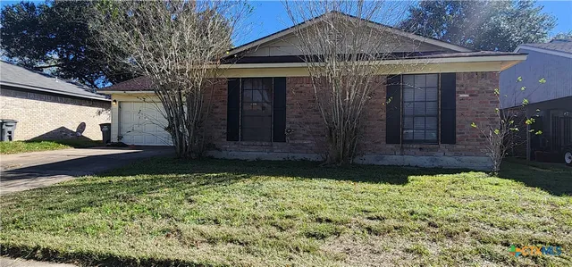 $174,900 | 202 Georgia Lane, Victoria, TX 77901