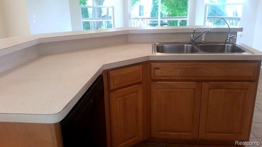 3076 Honor Drive Rochester Hills, MI 48309 - Photo 12 of 58